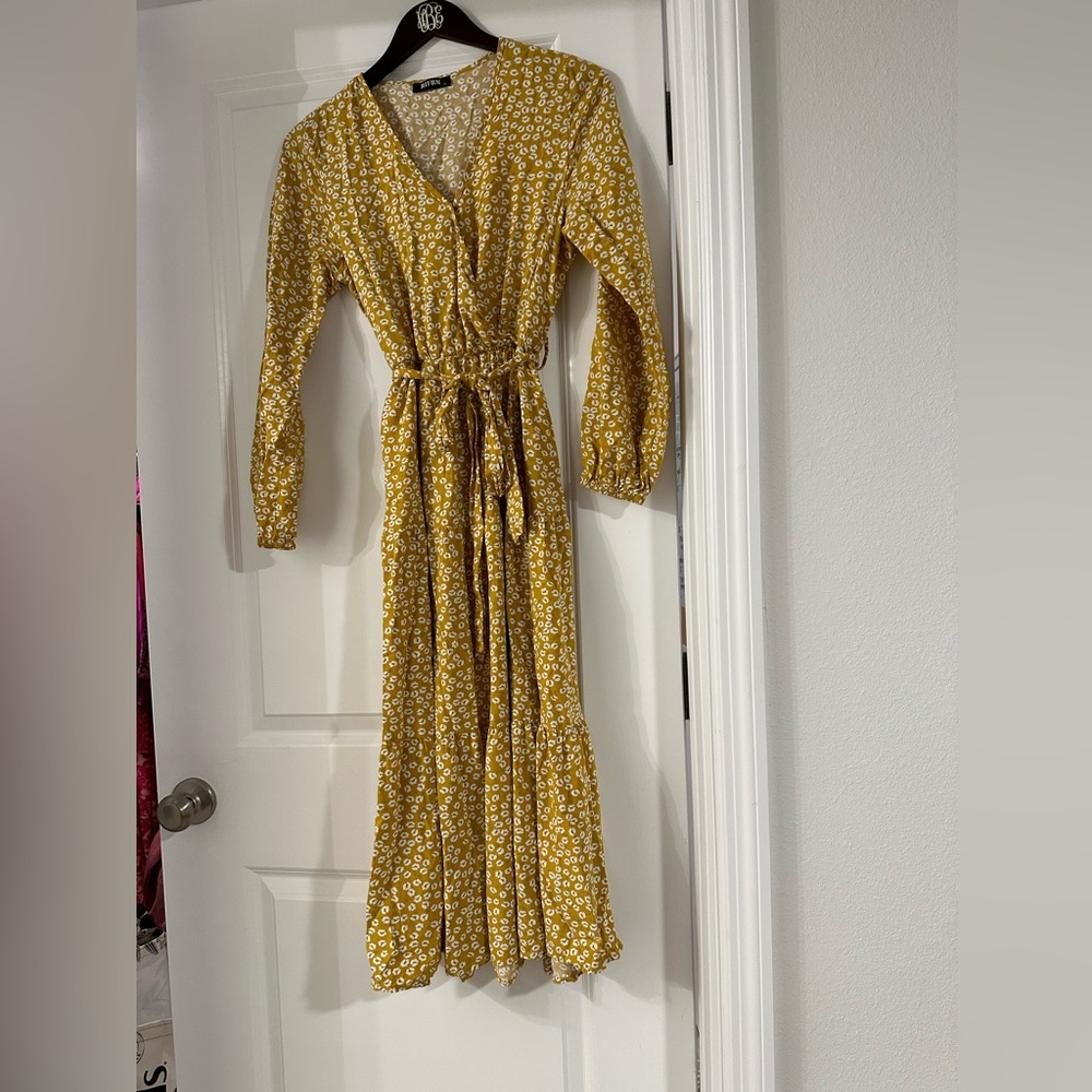 Floral Long-sleeve Midi Dress